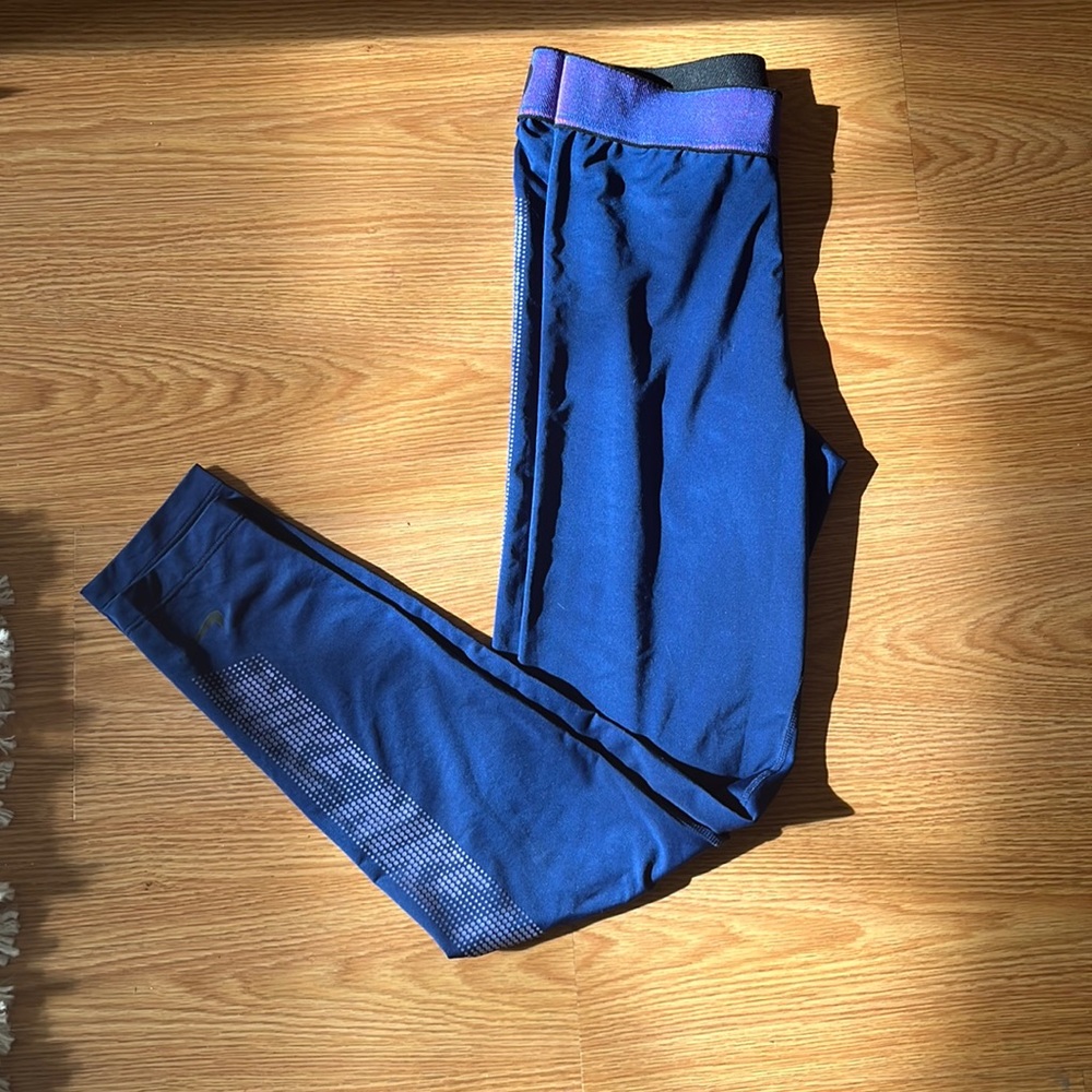 Nike pro leggings purple medium
